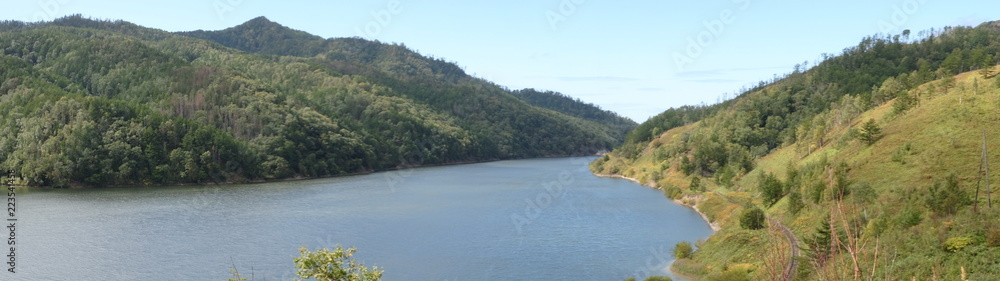 lake in mountains