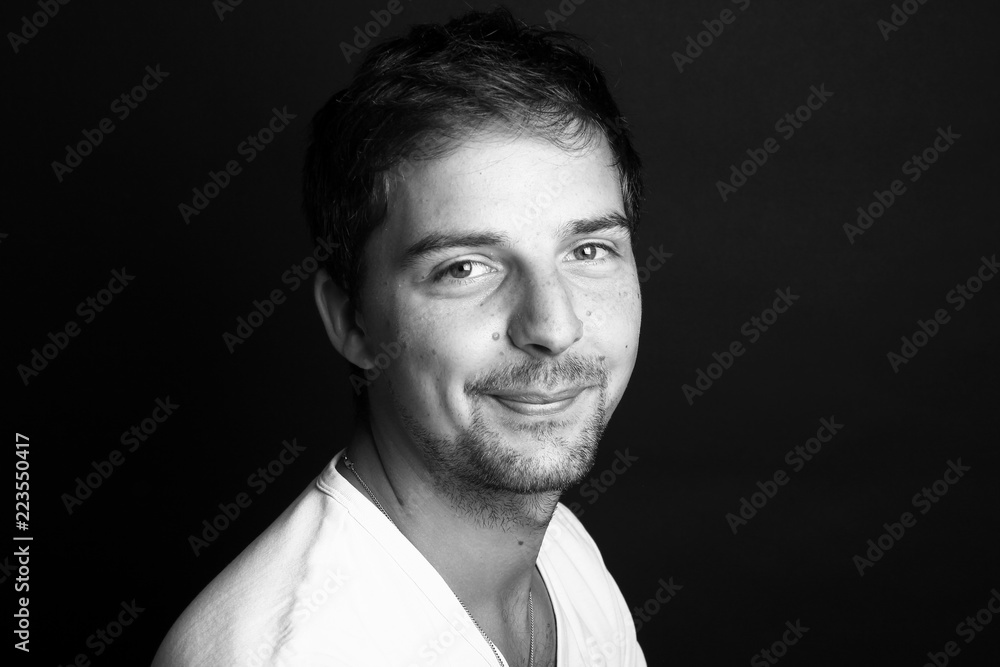 Obraz premium Beautiful portrait of a man black and white