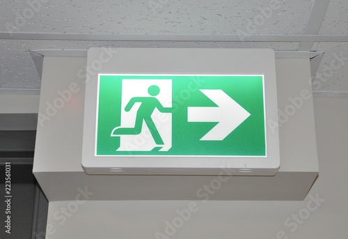 Lighted emergency evacuation sign 