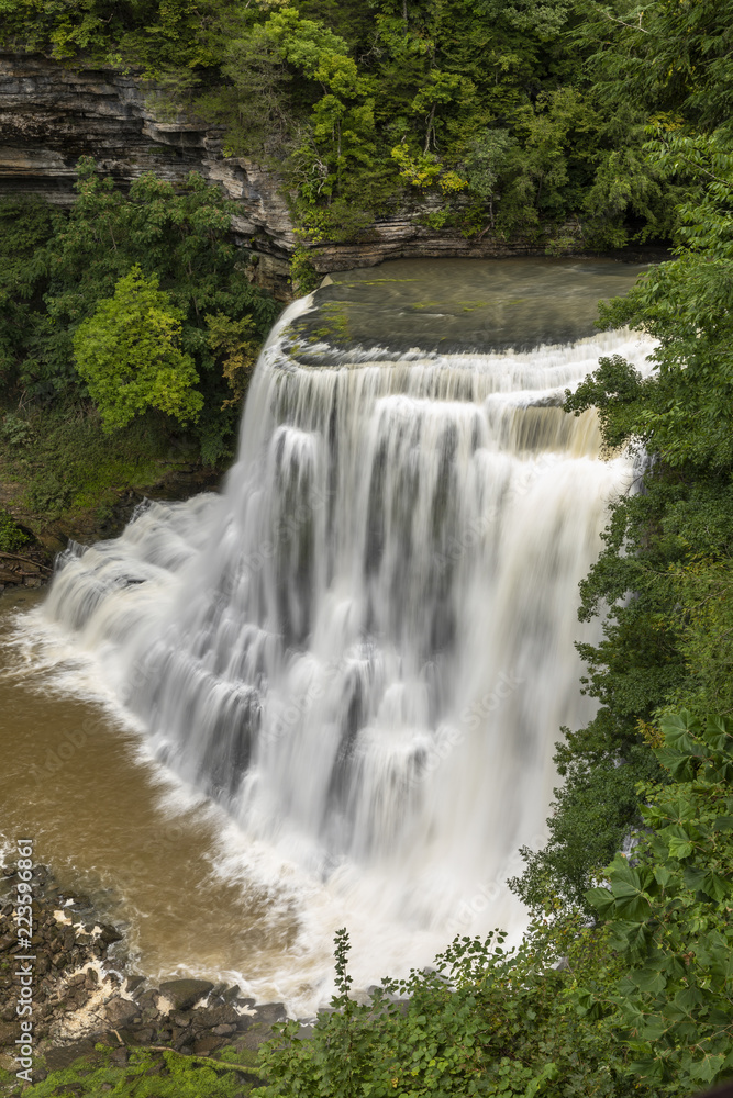 Obraz premium Burgess High Falls Waterfall