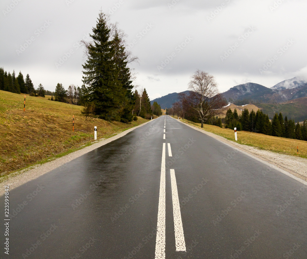 Fototapeta premium Mountain road after rain