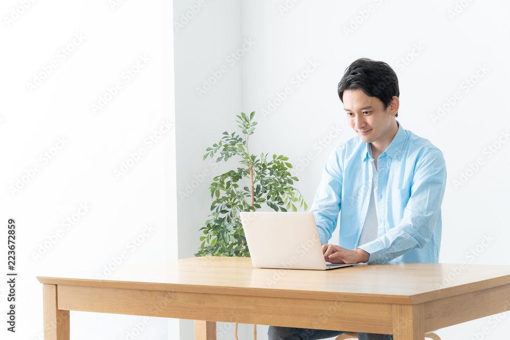 男性 ビジネス パソコン 男性 ビジネス パソコン