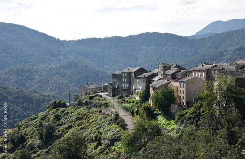 Village de Piedicroce en Corse photo