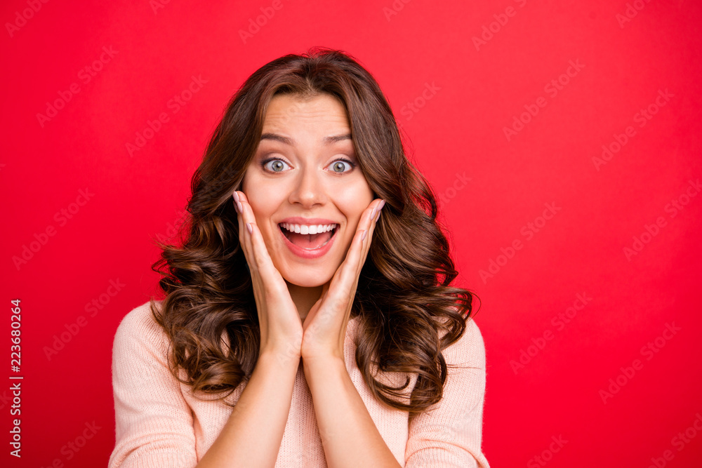 Φωτογραφία Sale and discount concept. Beautiful, attractive woman in casual