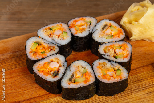 Roll with prawn and eel