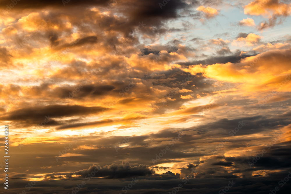 Fototapeta premium colorful dramatic sky with cloud at sunset..