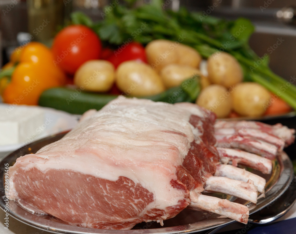 Zutaten für Rücken vom Iberico-Schwein mit mediteranem Gemüse mit Feta ...