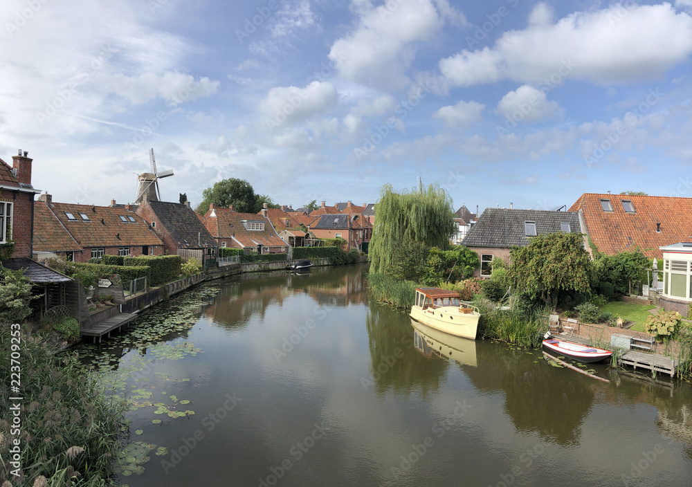 Obraz premium Canal in Winsum, Groningen