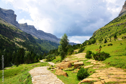 Fototapeta Naklejka Na Ścianę i Meble -  Mountain landscape in Ordesa y Monte Perdido National park, Huesca, Aragon, Spain.