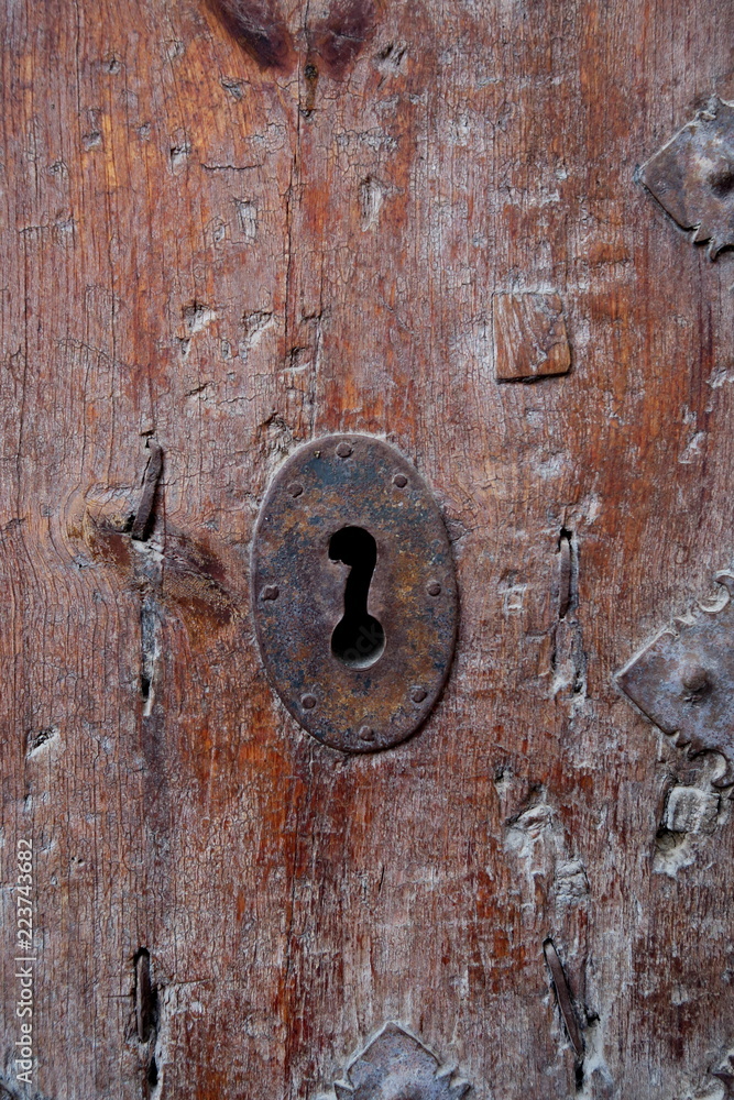Antique trou de serrure sur vieille porte Antique trou de serrure sur vieille porte