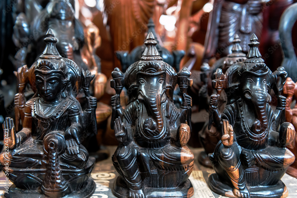 Fototapeta premium statuettes of Buddhism religion