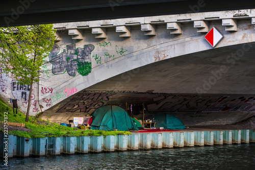 Canvas Print tent under the bridge