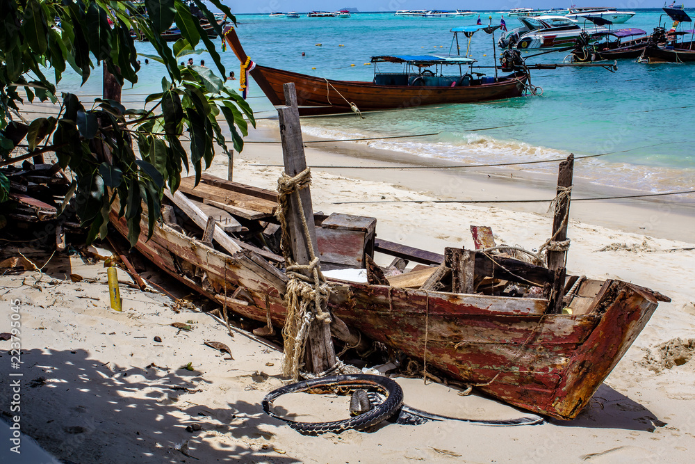 Longboat Shipwreck at Phi Phi Island