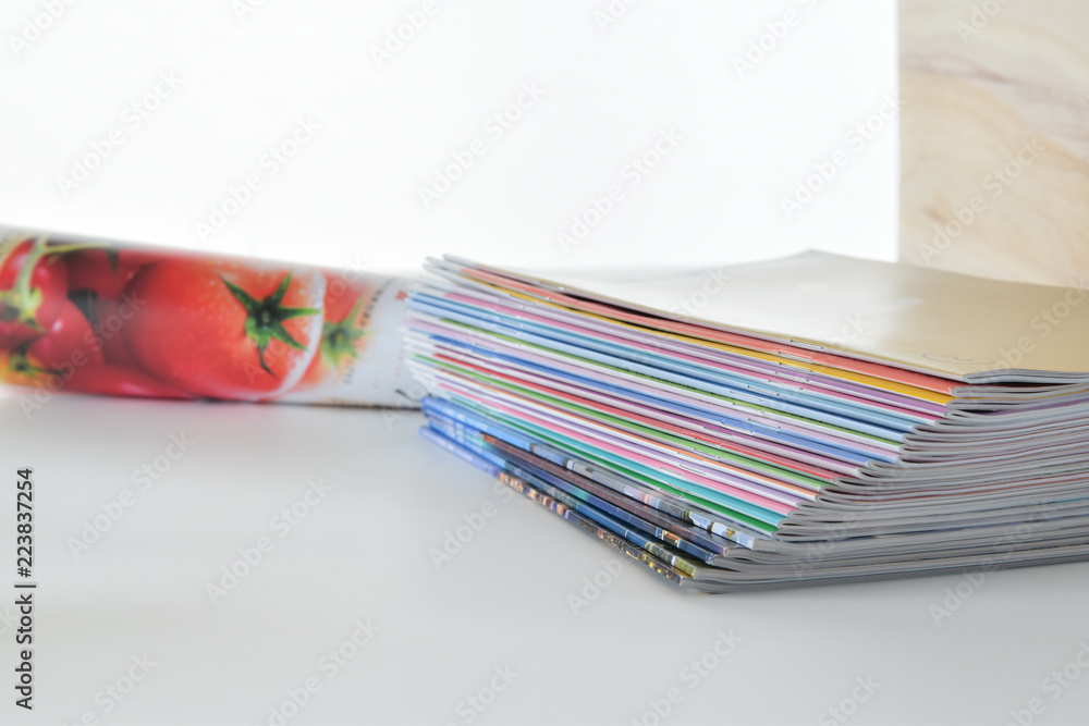 カラフルな雑誌 カラフルな雑誌
