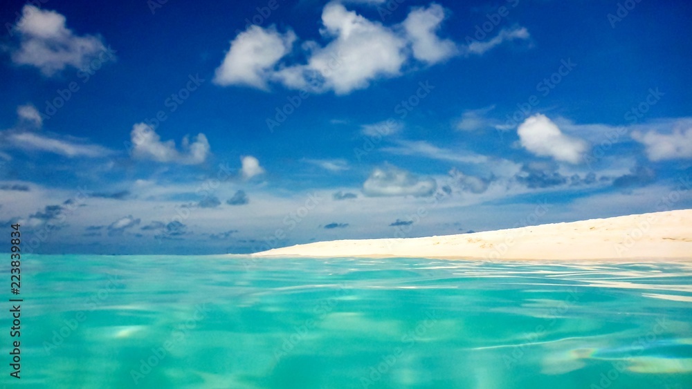Obraz premium Idyllic perfect tropical white sandy beach and turquoise clear ocean water, Maldives.