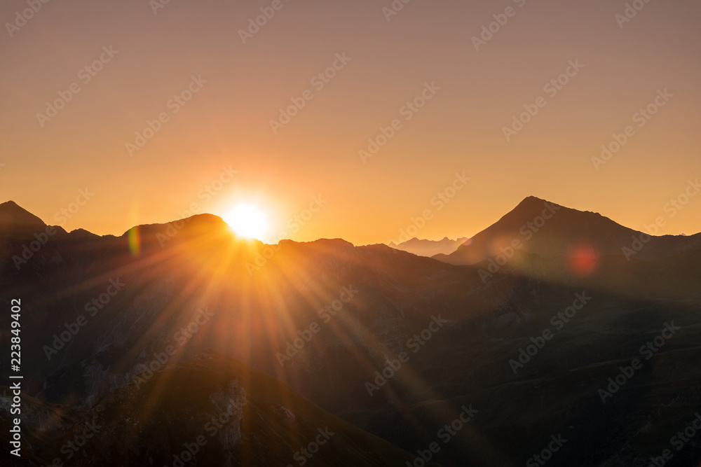 Sunrise in the alps, Hohe Tauern Nationalpark, Austria Sunrise in the alps, Hohe Tauern Nationalpark, Austria