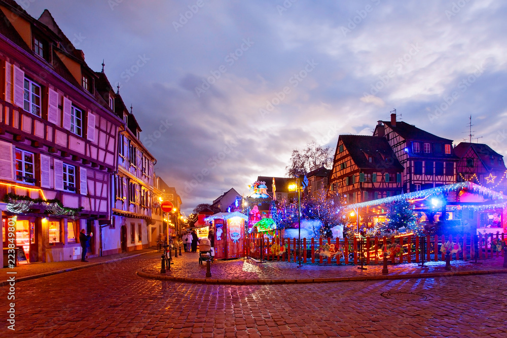 Fototapeta premium Colmar zur Weihnachtszeit