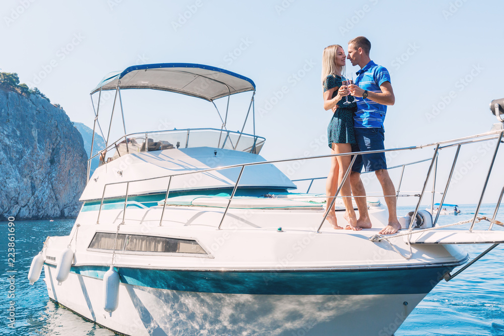 Beautiful Young Couple On Luxury Yacht Stock Photo - Download Image Now - Polo  Shirt, Men, Women - iStock