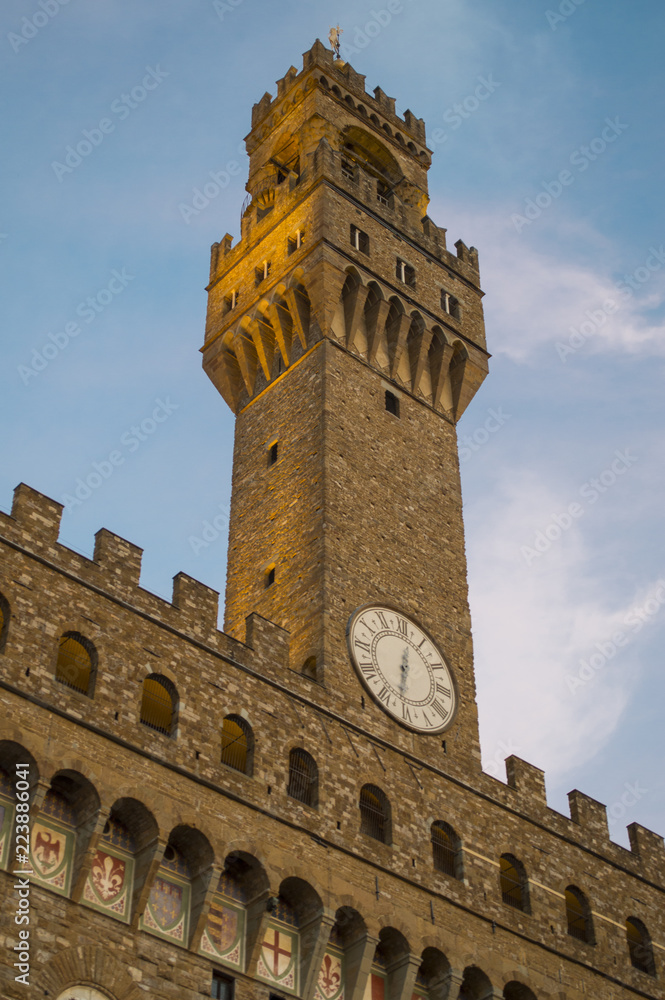 Torre de un famoso edificio en Florencia