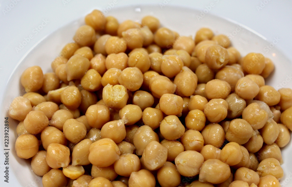 white chickpeas white chickpeas