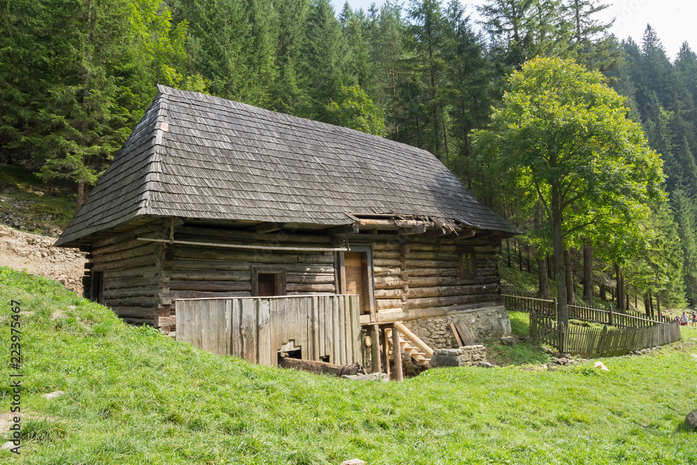 Fototapeta premium old wooden water mill at Kvacianska dolina