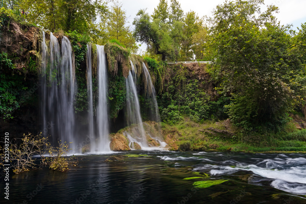 Fototapeta premium ANTALYA, TURKEY - JULY 04, 2016: Duden waterfall at Antalya