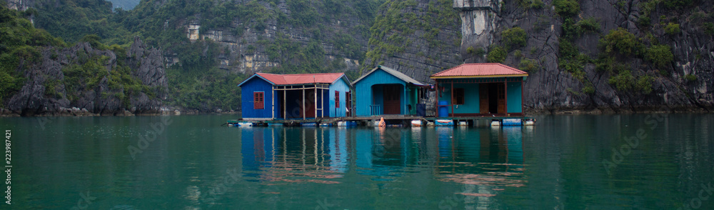 Boat houses in Ha long Bay banner Boat houses in Ha long Bay banner
