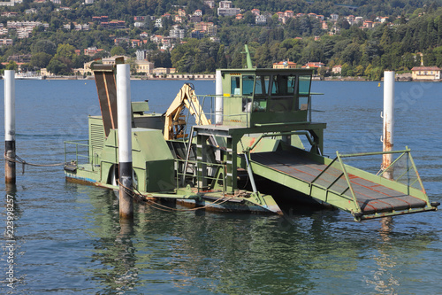 DRAGA SULL'ACQUA, DREDGE ON THE WATER photo