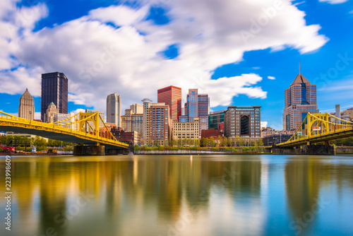 Pittsburgh, Pennsylvania, USA Skyline © SeanPavonePhoto