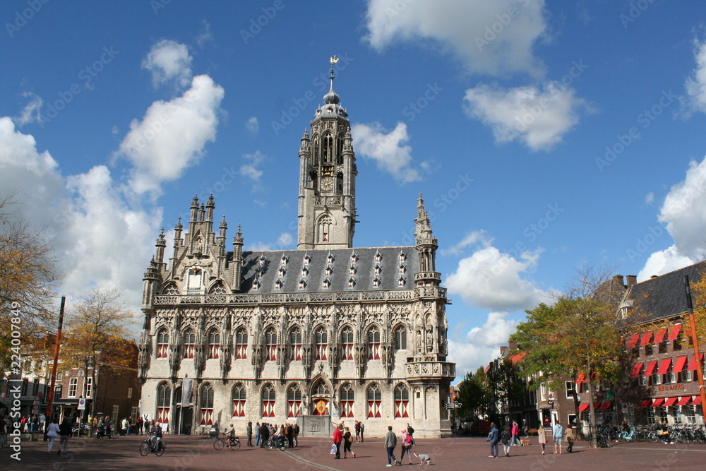 Fototapeta premium Das gotische Rathaus in Middelburg, Zeeland, Niderlande