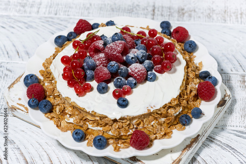healthy oatmeal cake with yogurt and fresh berries
