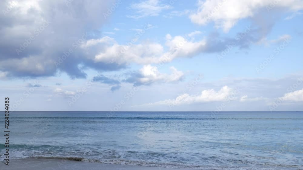 Refreshing Ocean Waves in the Morning Refreshing Ocean Waves in the Morning