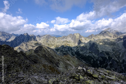 Fototapeta Naklejka Na Ścianę i Meble -  rocky sharp mountain tops in Tatra mountains in Slovakia