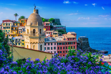 Keuken achterwand Liguria Picturesque town of Vernazza, Liguria, Italy  © monticellllo