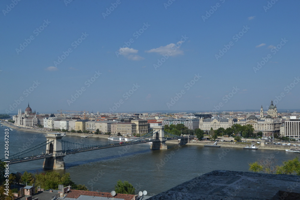 Vue sur Buda (Budapest) et le Danube
