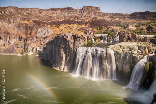 Shoshone Falls is one of the largest natural waterfalls in the United States and a natural attraction in Twin Falls .(Idaho) 