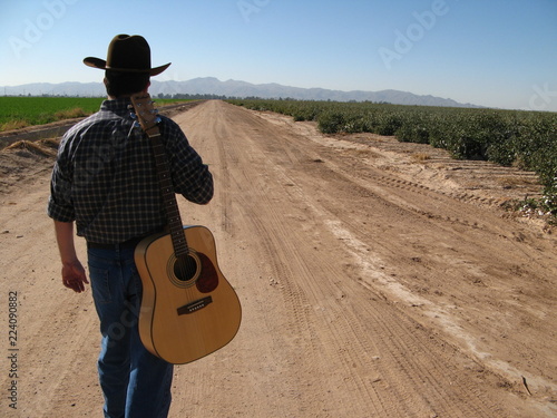 guitar hobo