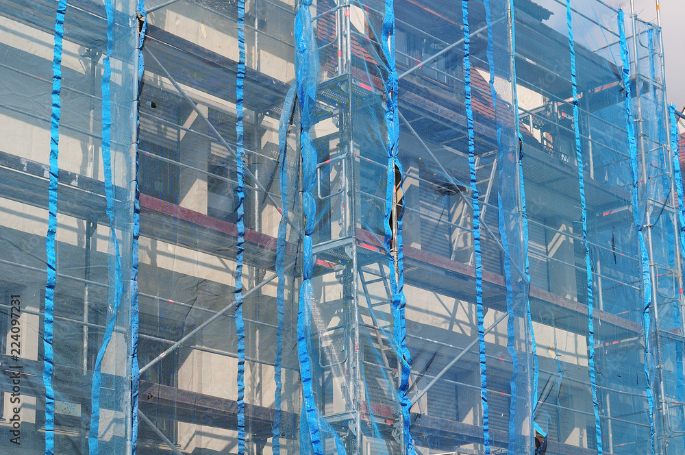 blue safety net at scaffold