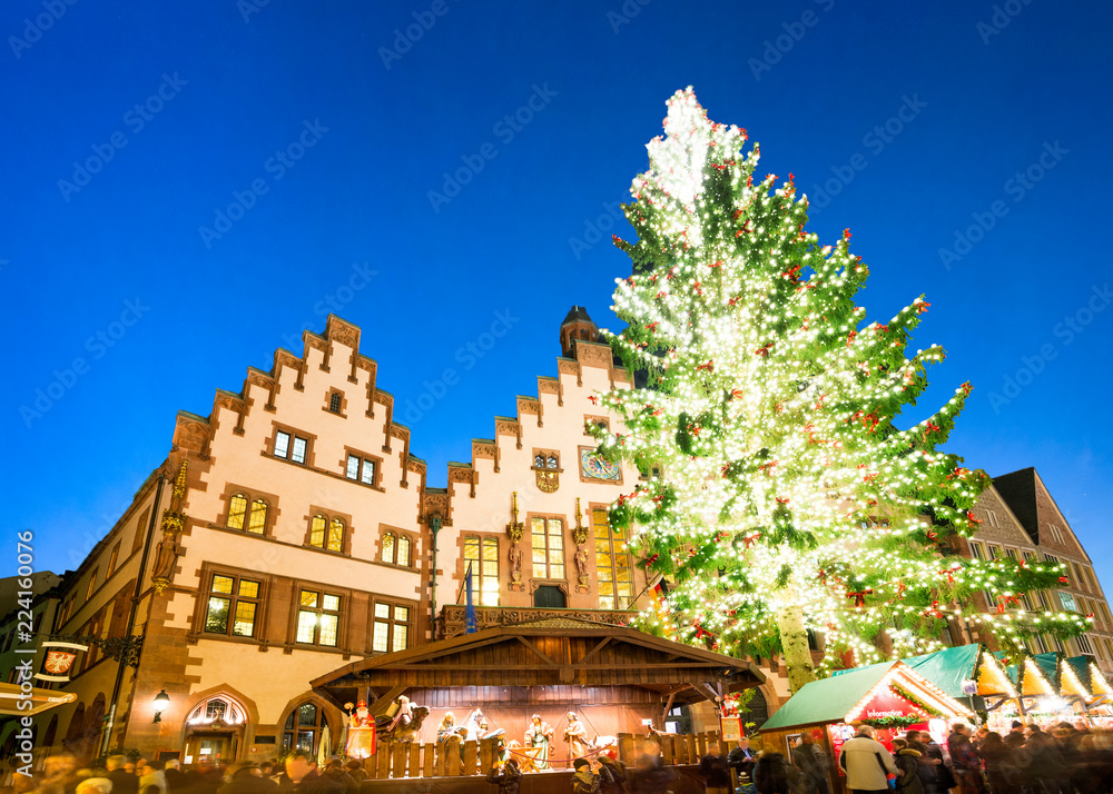Weihnachtsmarkt am Frankfurter Römerberg 