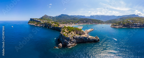 Luftaufnahme, Bucht, Naturhafen, Port de Sóller, Serra de Tramuntana, Mallorca, Balearen, Spanien