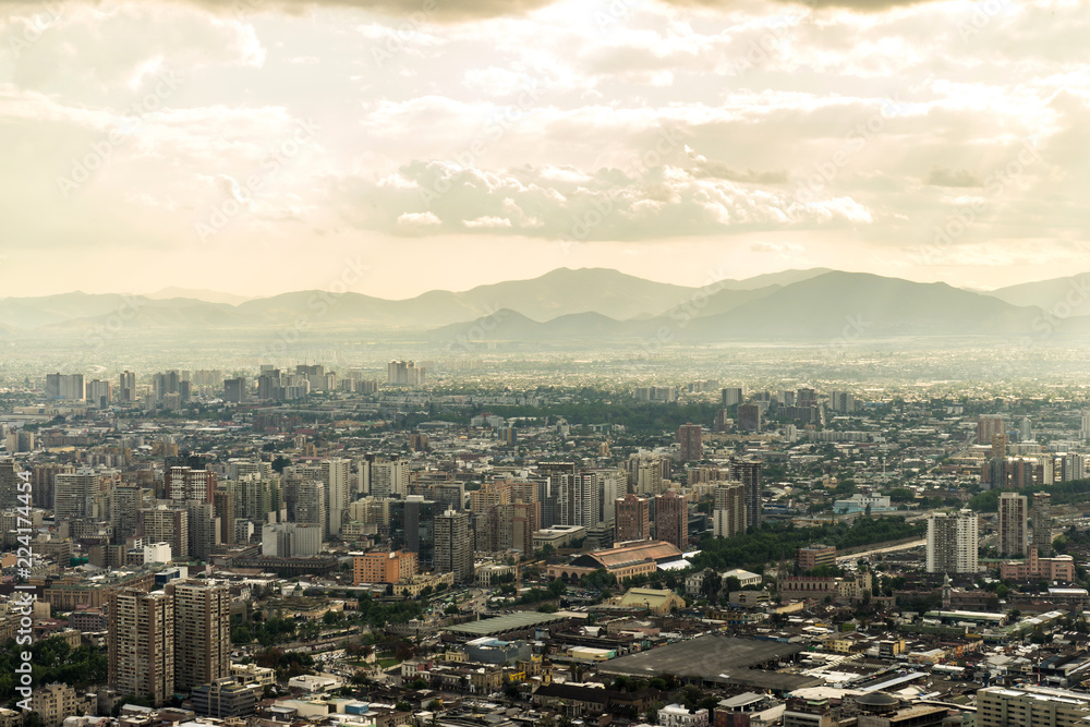 Panoramic view of Santiago de Chile and the surrounding mountains.
