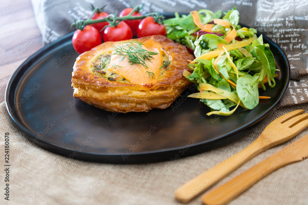 Leek quiche pie and smoked salmon Leek quiche pie and smoked salmon