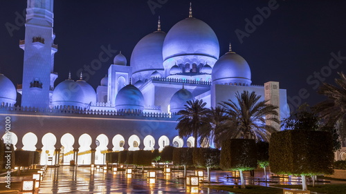 Sheikh Zayed Grand Mosque illuminated at night timelapse, Abu Dhabi, UAE.