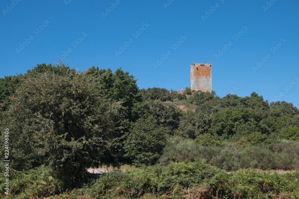 Torre de O Castro, Sandiás. A Limia, Ourense. Galicia. España.