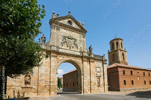 Arch of San Benito. Sahagun, Palencia, Spain