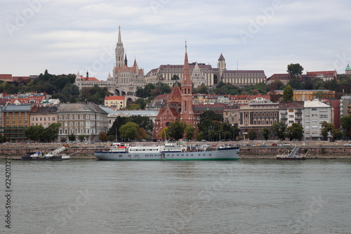 Budapest architecture and the Danube 
