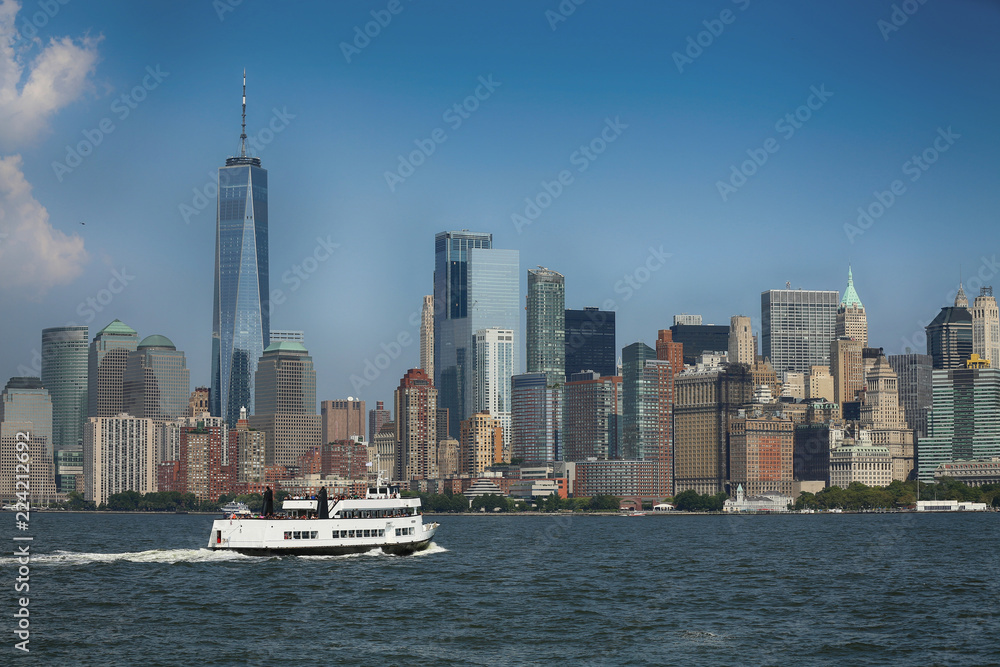 Obraz premium Widok z lotu ptaka Nowego Jorku Manhattan z Liberty Island