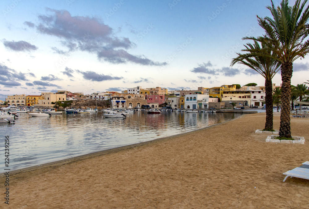 Lampedusa porto turistico