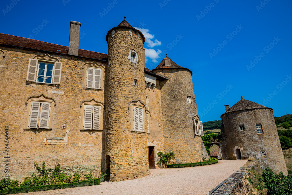 Obraz premium Le Château de Berzé-le-Châtel