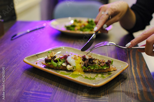 woman eating salad